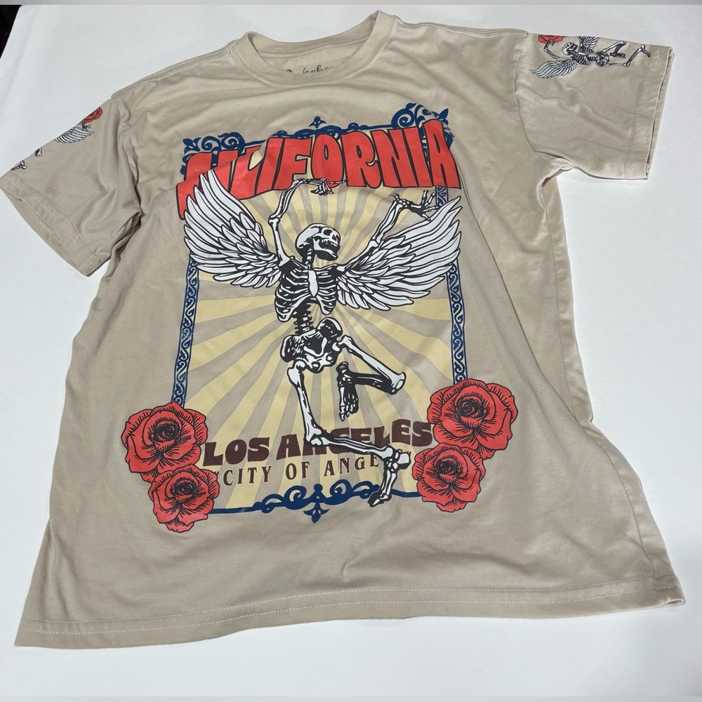 Weekend Warrior Graphic T-Shirt size Medium